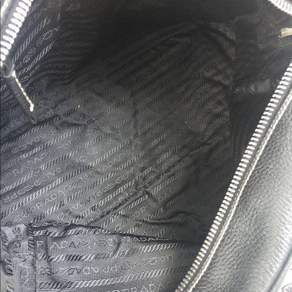 🌺 AUTHENTIC prada leather bag🌺 - Picture 14 of 14